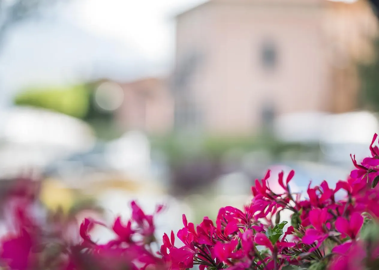 Hotel Crotto Del Misto Lezzeno