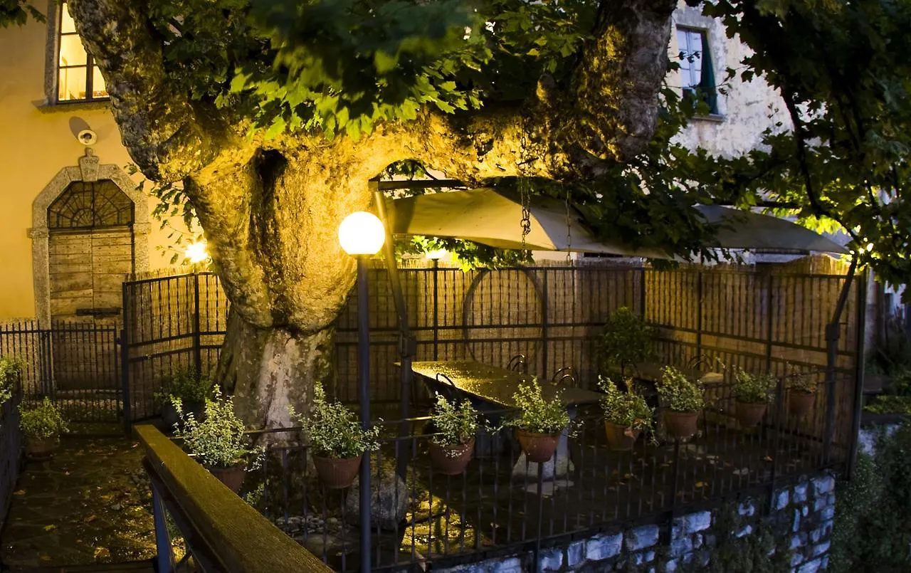 Hotel Crotto Del Misto Lezzeno